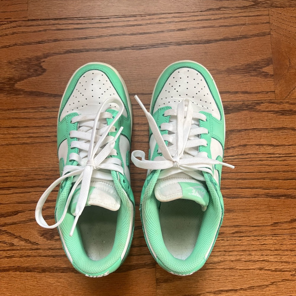 Nike Green Glow Low Dunk Women's Sneakers, Size 7